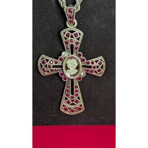 Express Statement Cross Necklace Red Rhinestone Cameo Pendant Rope Chain